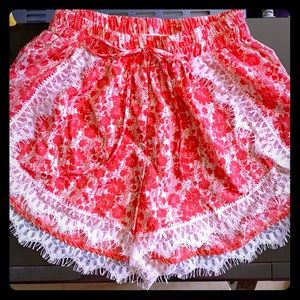 CUTE PATTERNED SHORTS
